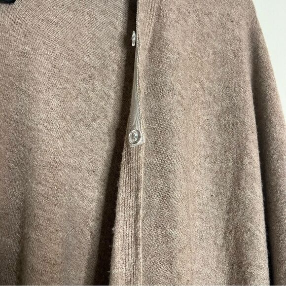 Lauren Ralph Lauren Ruana Shawl with Pockets - Picture 4 of 6